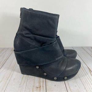 OTBT Arcola Studded Black Leather Wedge Platform Ankle Bootie 7.5